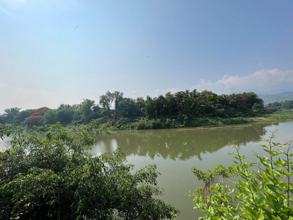 Golden Lotus Namkhan View Луанг Прабанг Екстериор снимка